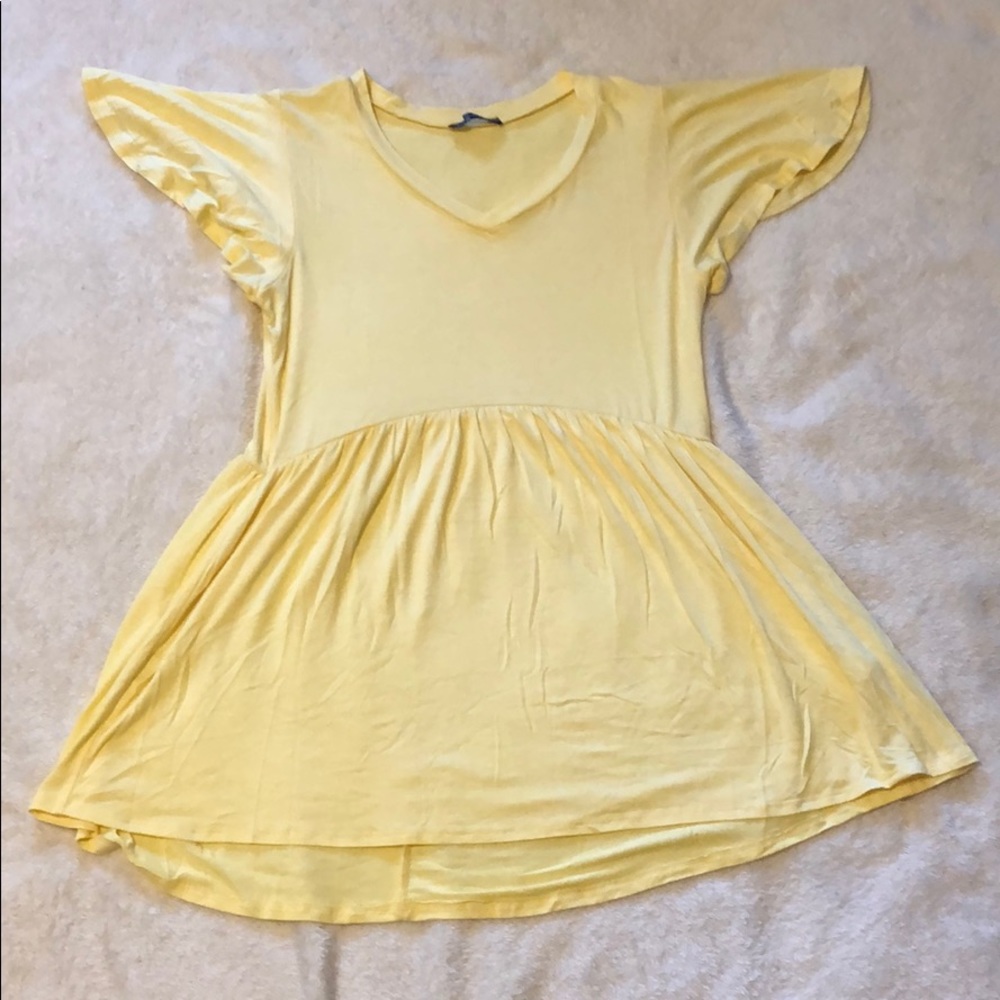 Light yellow top